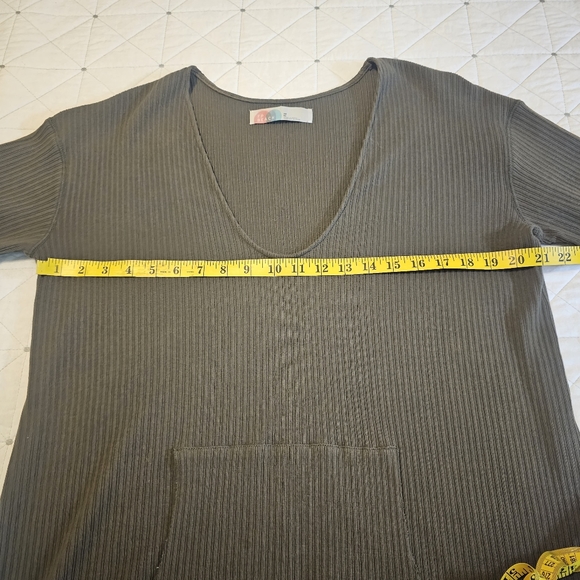 Free People Beach Olive Green Phoenix Ribbed Tunic! Size Medium. - Picture 5 of 8